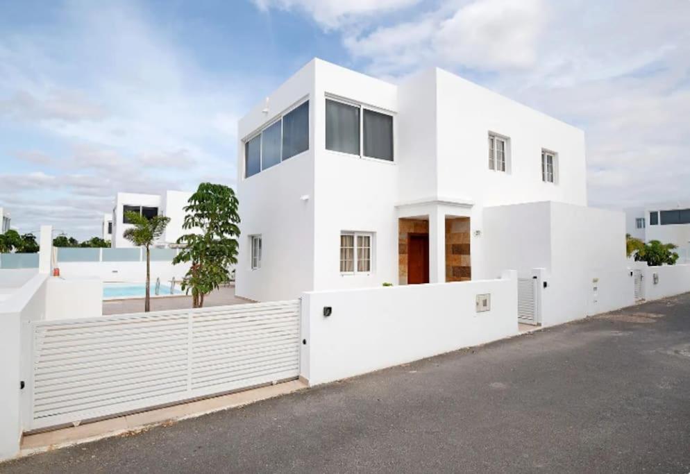 Villa Khaleesi En Lanzarote アレシフェ エクステリア 写真